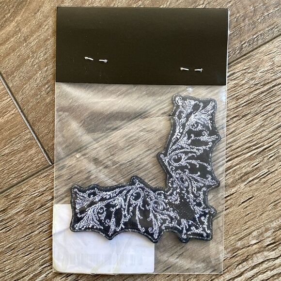 Dolls Kill Widow Obsession Box Exclusive Lace Look Vampire Bat Goth Sew On Patch - Picture 2 of 3